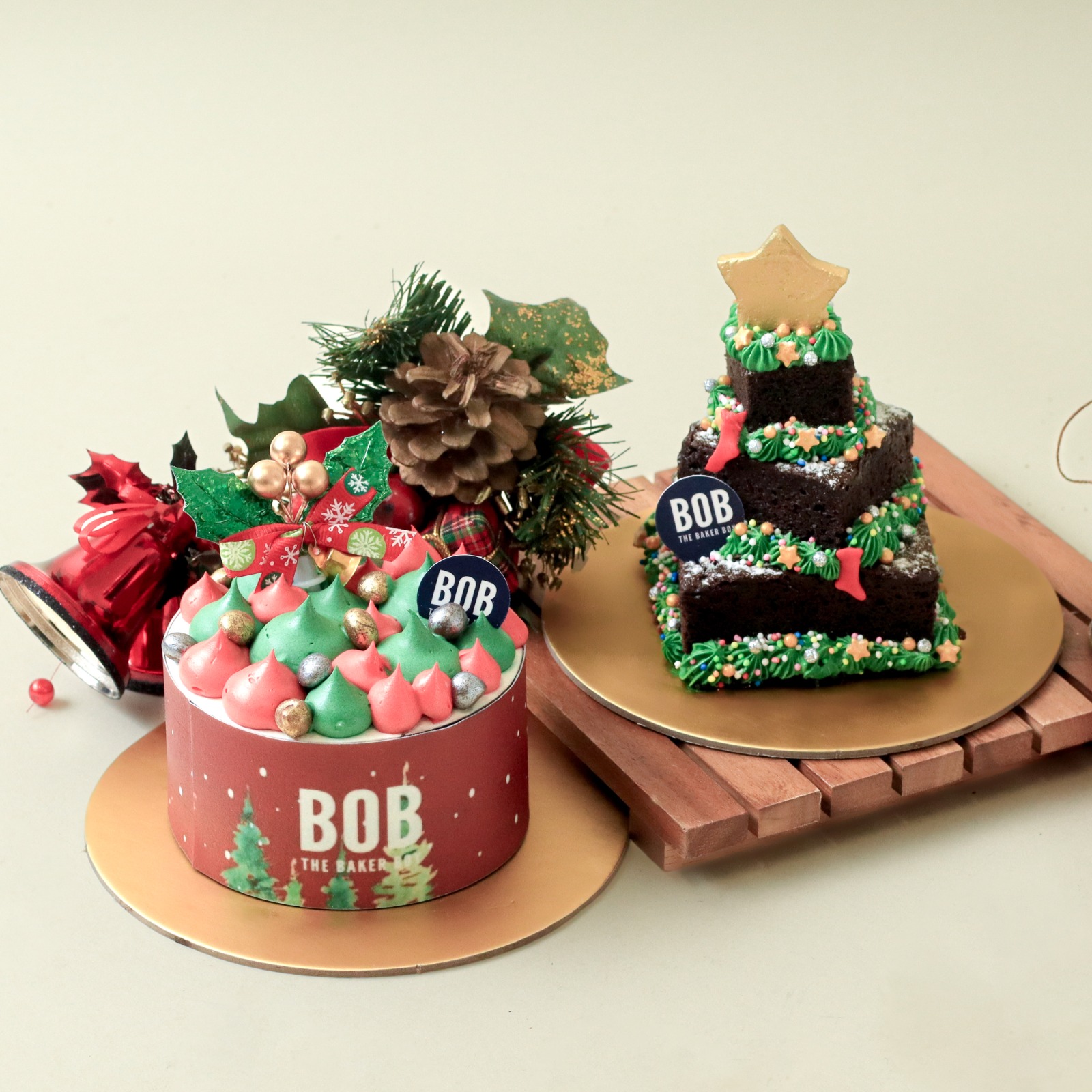 Mini Christmas Classic Cakes Bundle